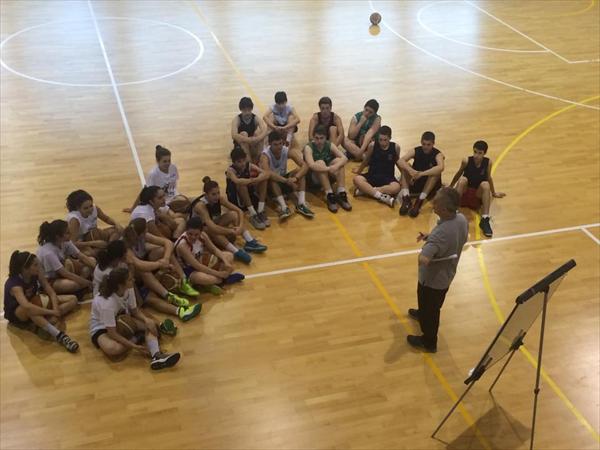 Marco Crespi con i suoi "discepoli - Costone Academy" 