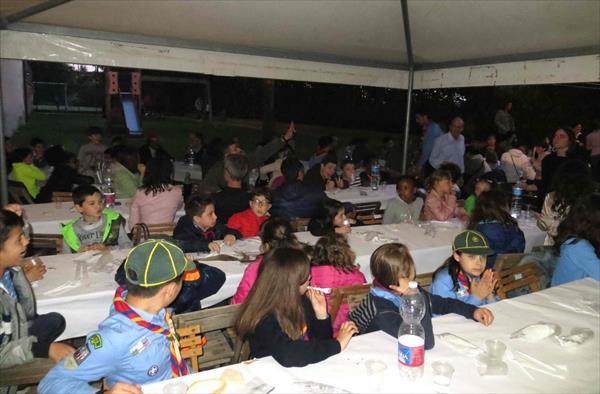 A cena sotto il gazebo