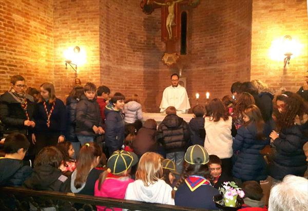 Festa del tesseramento 2017- Gli scout e i bambini del catechismo in Cappellina