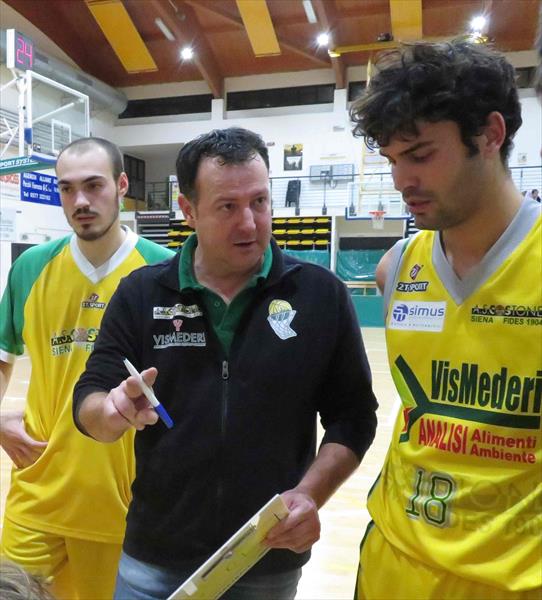 Coach Braccagni con Angeli e Bruttini