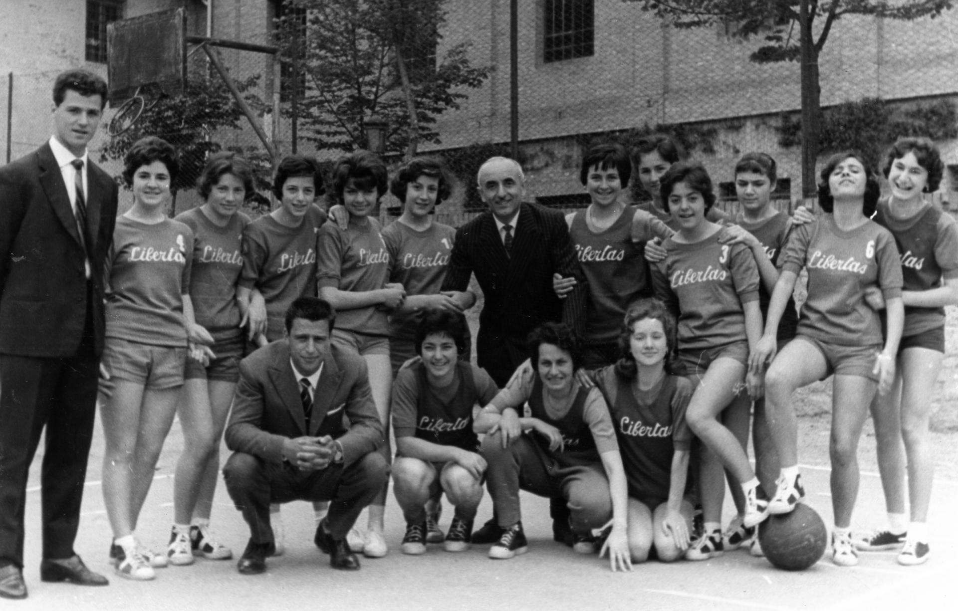 Basket Femminile - Foto d'epoca