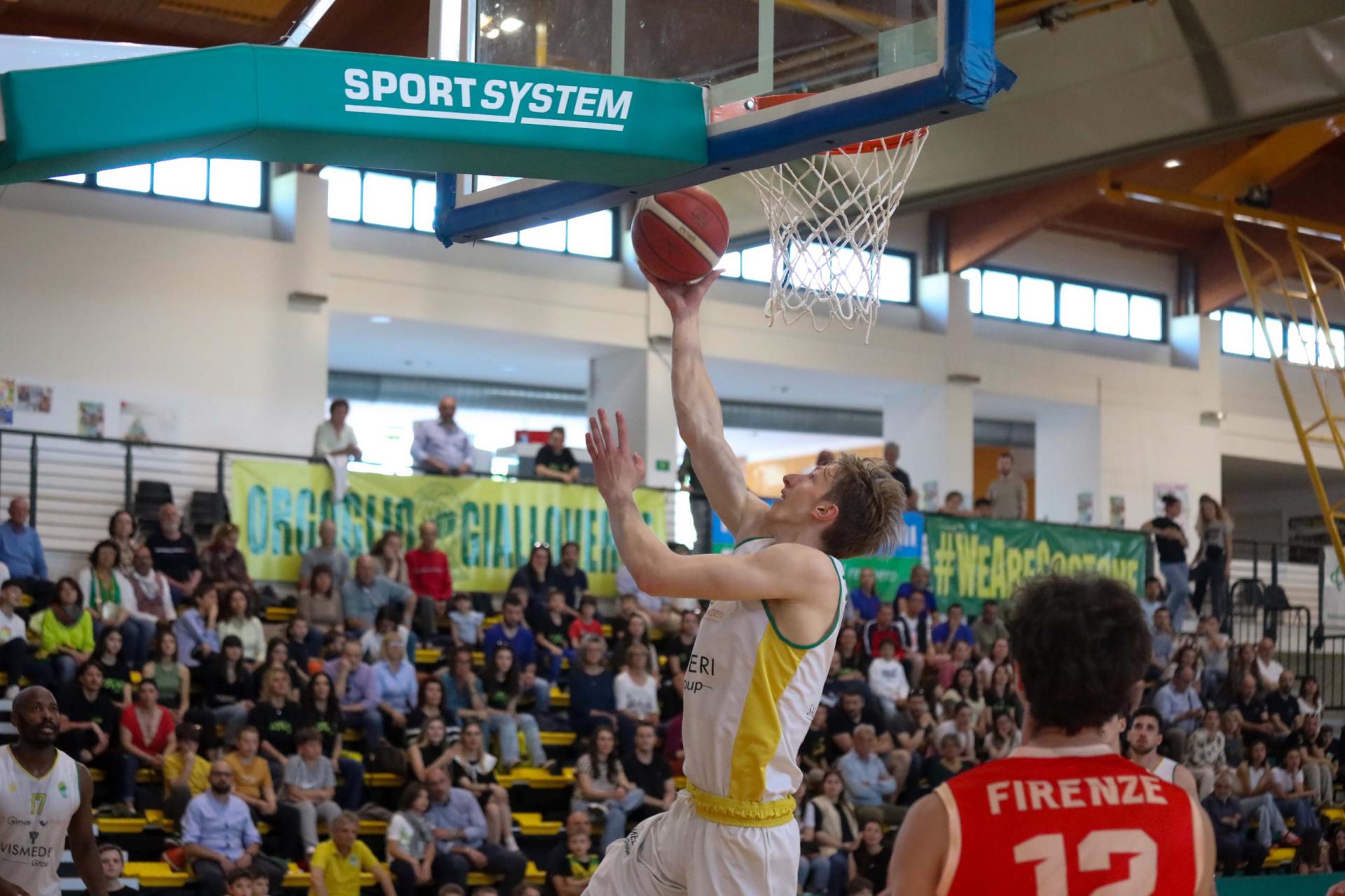 Vladyslav Radchenko al ferro